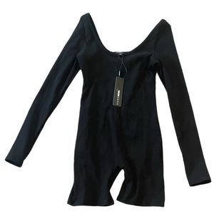 Fashion nova Black daisy snatched romper Woman Size Large